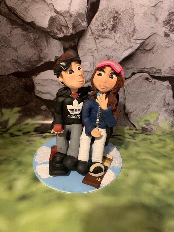 Personalised Engagement Gift - Couple sitting - OOAK gift figurines