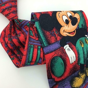 Mickey Tie Italia Disney Floral Bookshelf Rosso Verde Goteborg Svezia Seta IN16-118