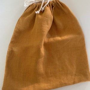 Bread bag in 100% French linen saffron color image 3