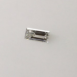 4,7 mm langer Naturdiamant im Baguetteschliff - Loser Diamant - Schmuckhersteller - Designerdiamant