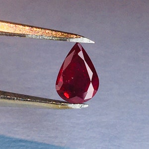 Half carat ruby online