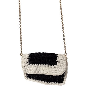 Womens Gold Plated Chain Removable Sling Black White Beaded Bag Size 6 x 9&quot;