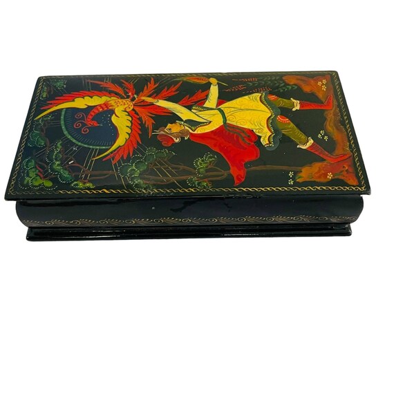 洋書 Russian Lacquered Miniatures A Guide To Russian Lacquer Miniatures
