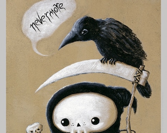 Puede incluir: Una ilustración de dibujos animados de un pequeño y lindo Grim Reaper sosteniendo una calavera en una mano y una guadaña en la otra. Un cuervo negro se sienta en la guadaña y dice "nunca más".