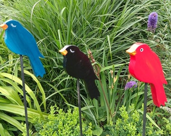 Gartenstecker Vögel, Zaunhocker aus Massivholz, handbemalt, wetterfest lackiert, Gartendekoration