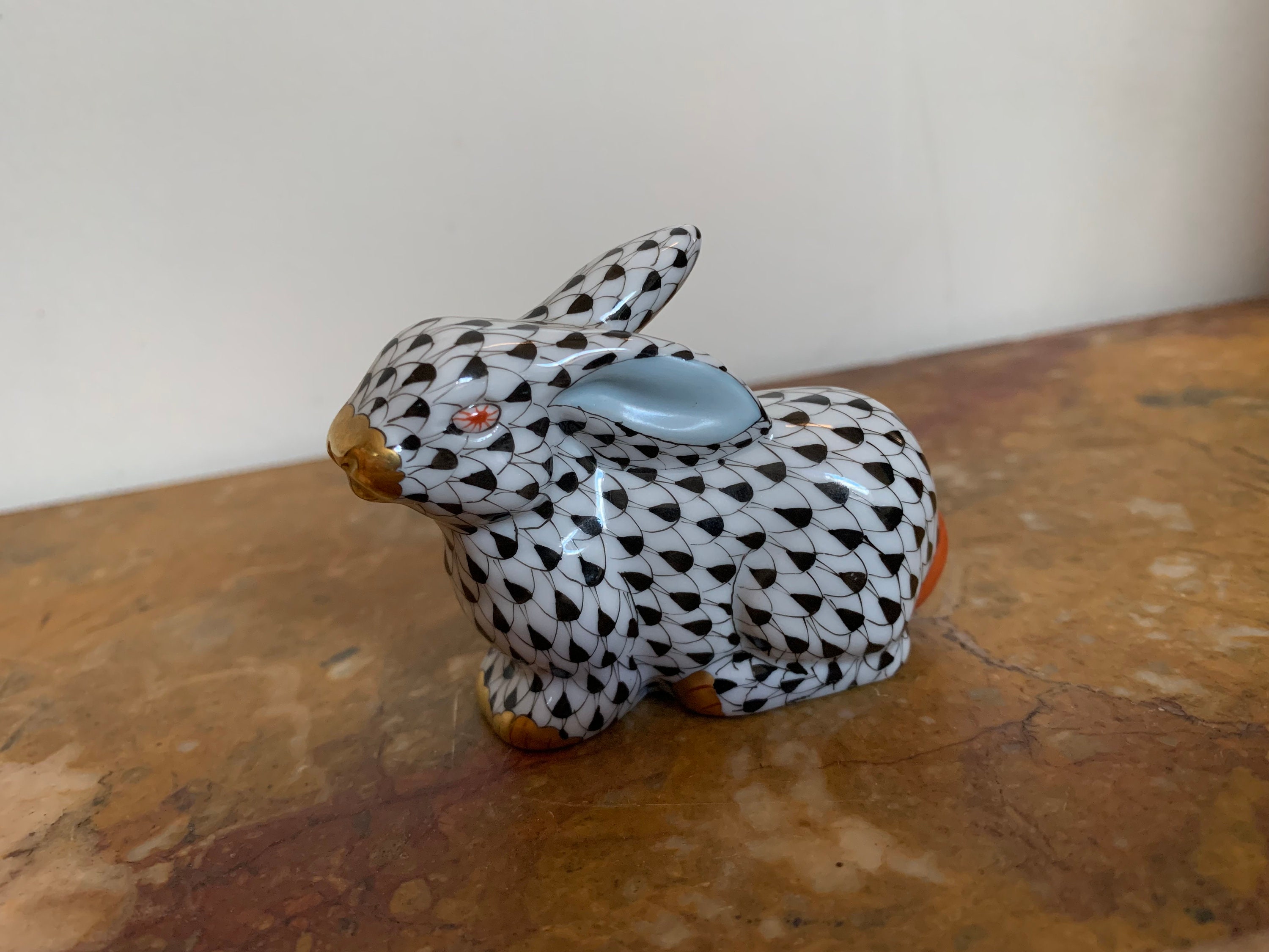 Vintage Herend Bunny Rabbit Figurine, Porcelain, Black Fishnet Pattern ...