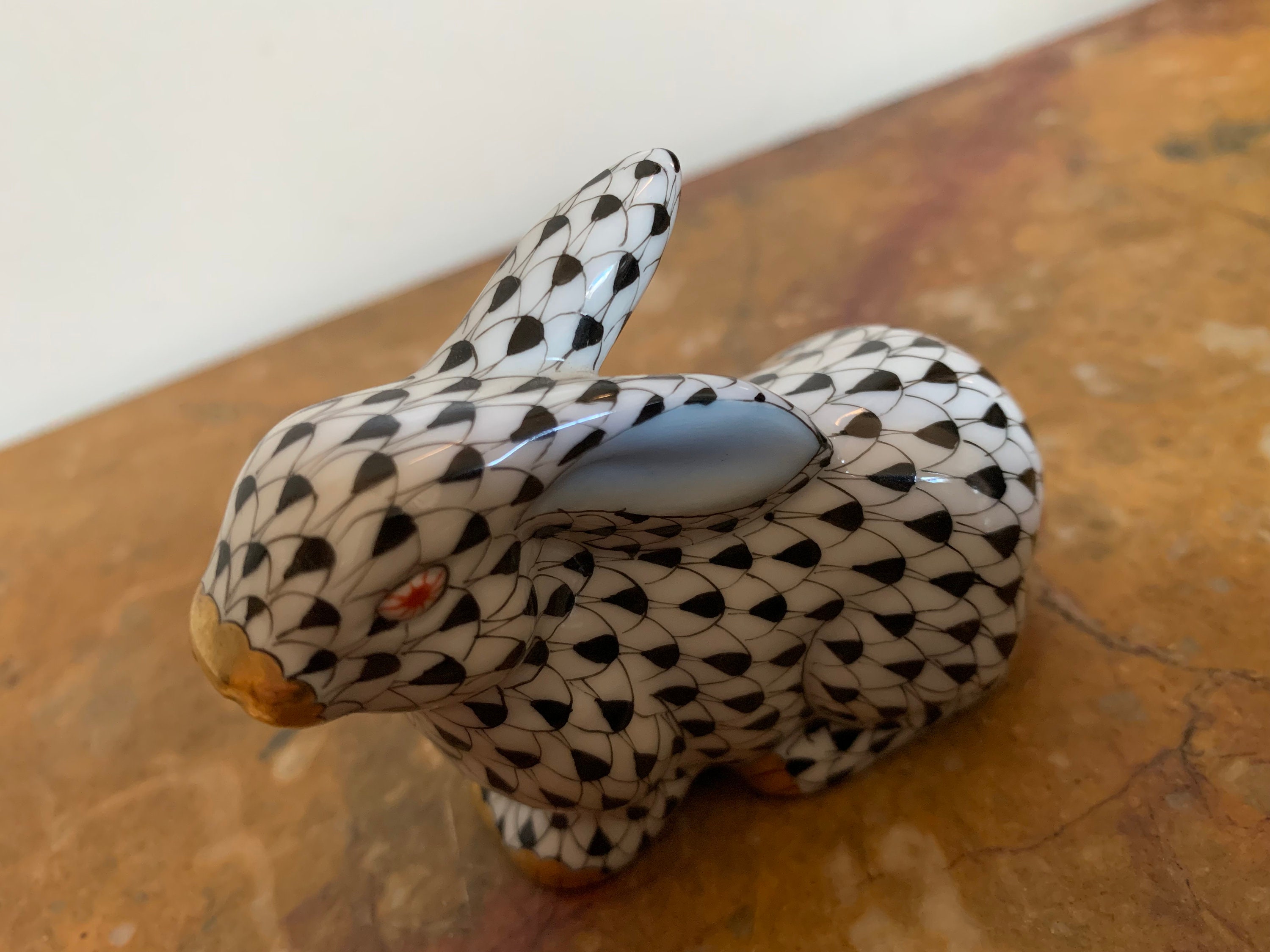 Vintage Herend Bunny Rabbit Figurine, Porcelain, Black Fishnet Pattern ...