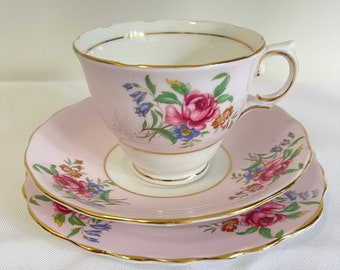 Colclough vintage, pastel pink with flowers, Made in England – teacup, saucer, side plate trio – c1940's