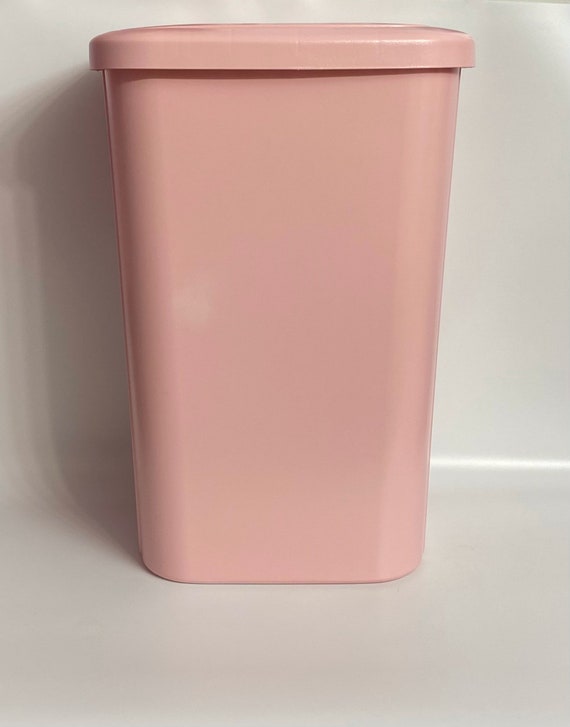 Light Blush Pink 13.3 Gallon Hefty Trash Can, Light Blush Pink