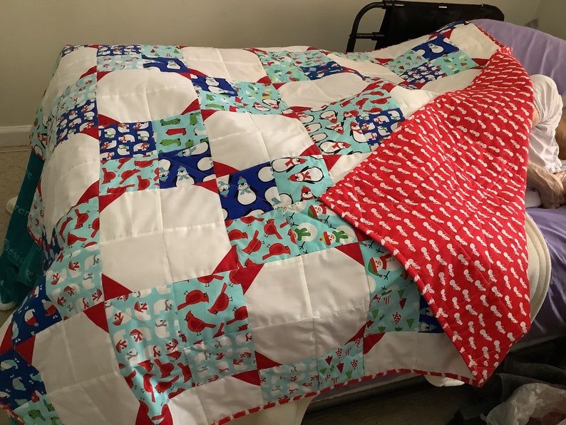 Christmas Lap Quilt -52 shops x 61- Penguins Snowmen Birds Trees Boots