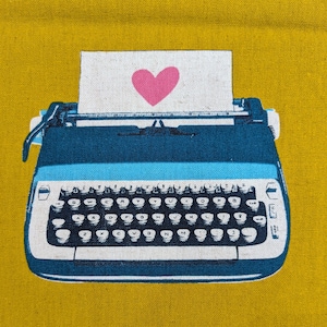 Darlings 2 Typewriters Canvas in Cactus Darlings 2 Typewriters Canvas in Cactus