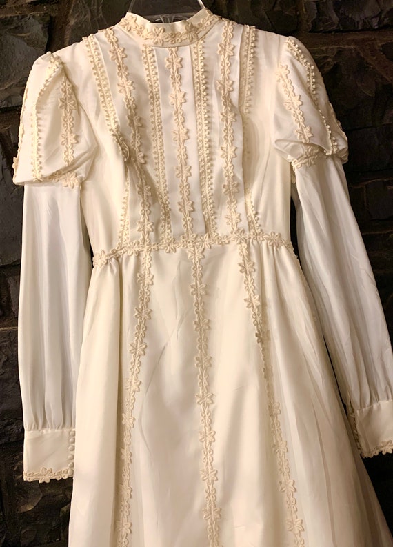 1960s 70s wedding dress