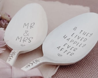 Mr & Mrs Stamped Vintage Spoon Set - Valentines Day Tea Spoon - Couple Gifts - Wedding Keepsake