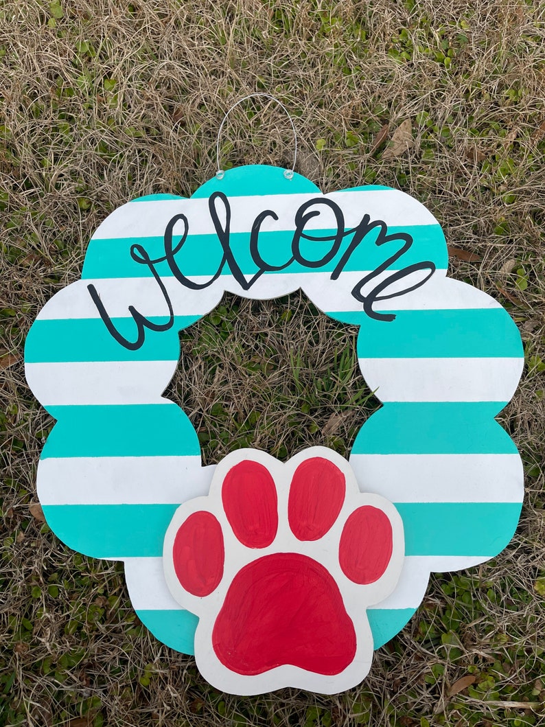 Paw Attachment for Wood Door Hanger Wreath