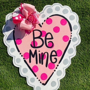 Door Hanger / Be Mine Valentines Wooden Heart Door Hanger - Be Mine - Valentines Day - Heart - Scallop - Personalize