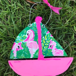Christmas Ornament / Lilly Pink Flamingo Sailboat Wood Christmas Ornament - Sailboat - Flamingos - Pink