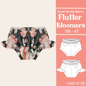 Puede incluir: Un patrón de costura para Bloomers con vuelo en tallas de recién nacido a 6T. El patrón incluye un bloomer de estampado floral con un dobladillo con volantes y un bloomer blanco liso con un dobladillo con volantes.