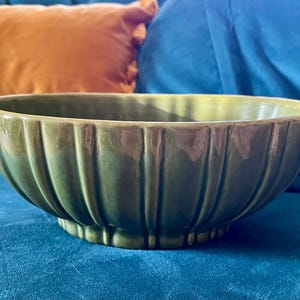 Vtg Haeger Pottery USA Olive Green Oval Planter Bowl 4020B Ribbed Speckled EUC