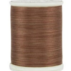 King Tut 40 poids. Fil à courtepointe - 500 verges. Pomme de pin #992