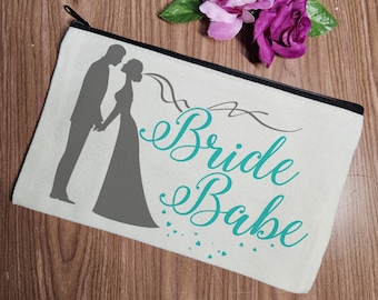 Cosmetic Bag - Bride Gift - Personalized Bride Makeup Bag - Wedding Day Gift - Mrs. Makeup Bag - Wedding Must Have - Bridal Shower Gift