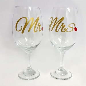 Wedding Wine Glasses - Mr and Mrs - Wine Glasses - Wedding Gift - Anniversary Gift - Bride and Groom Wine Glasses - Bride and Groom Gift