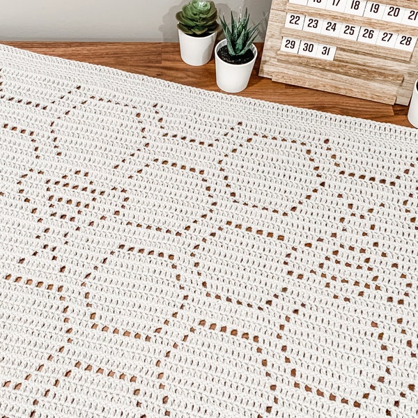 Beatrice Blanket | Filet Crochet Blanket Pattern | Baby Blanket Crochet Pattern | Filet Blanket | Filet Crochet Pattern | Bees | Hexagons