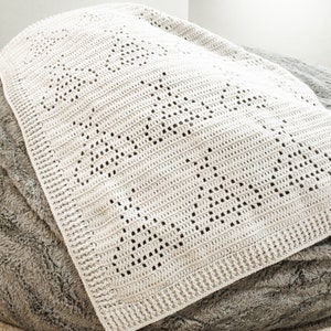 Beckett Blanket | Filet Crochet Blanket Pattern | Baby Blanket Crochet Pattern | Filet Blanket | Filet Crochet Pattern | Bees | Animals