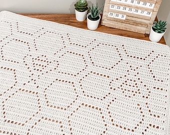 Beatrice Blanket | Filet Crochet Blanket Pattern | Baby Blanket Crochet Pattern | Filet Blanket | Filet Crochet Pattern | Bees | Hexagons