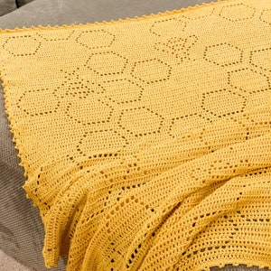 Filet Crochet Blanket Pattern | Bee Blanket Crochet Pattern | Filet Blanket | Filet Crochet Pattern | Bees | Hexagons | Melissa Blanket