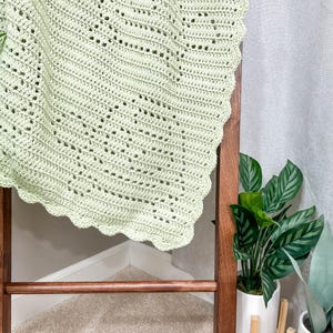 Filet Crochet Baby Blanket Pattern with Turtles | Crochet Turtle Blanket Pattern | Beginner Crochet Blanket Pattern | Turtle Crochet Afghan