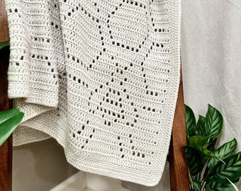 Easy Baby Blanket Crochet Pattern | Filet Crochet Blanket Pattern | Crochet Bee Blanket Patterns | Bumblebee Pattern | Crochet Animal