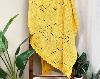 Crochet Bee Blanket Pattern | Crochet Afghan Pattern | Bumble Bee Pattern | Honey Bee Blanket | Crochet Animal Pattern | Honeycomb Blanket