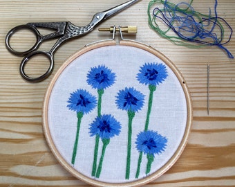 Cornflower embroidery kit, craft kit for beginners, modern needlework pattern, spring floral project, flower lovers gift, DIY hobby pack