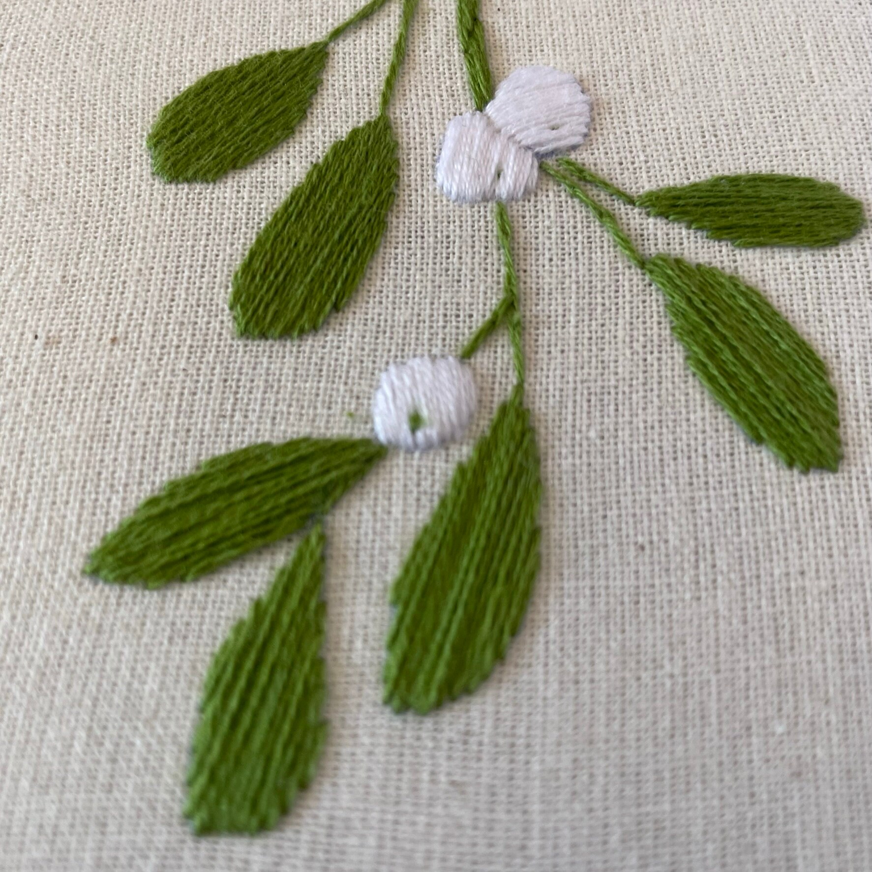 Mistletoe Embroidery PDF Pattern and Guidance - Etsy