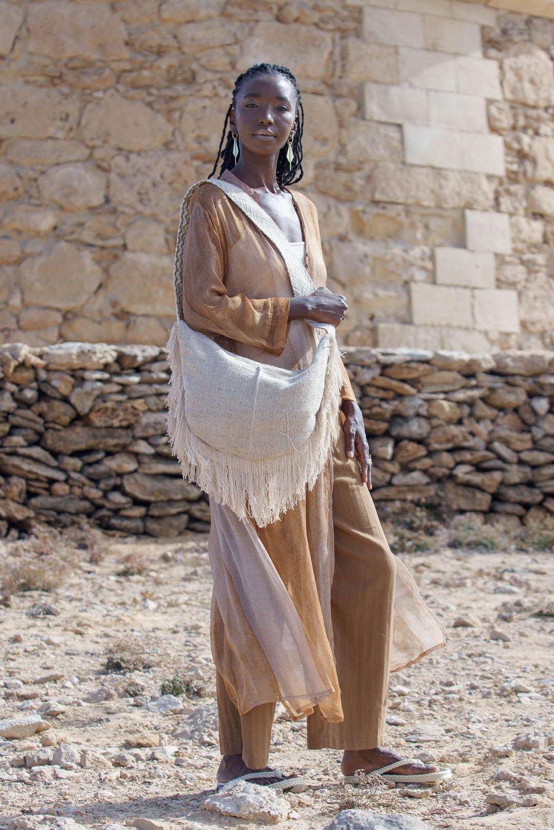 BORSA A MEZZA LUNA, borsa di canapa, borsa tribale, borsa