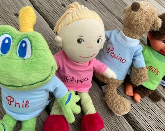 personalisiertes T-Shirt Gr. 20 cm für Äffchen Teddy Bär mini Puppen Puppenkleidung handmade Shirt mit NAME