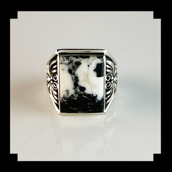 Sterling and White Buffalo Men's Ring Size 13 3/4