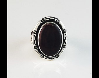 Handcrafted Sterling and Purple Spiny Oyster Ring Size 7 3/4