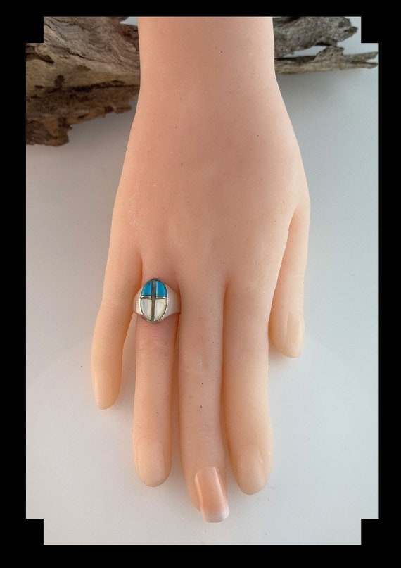 Vintage Navajo Rolled Inlay Ring - image 5