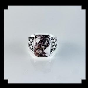 Handcrafted Sterling and Wild Horse Magnesite Men&#39;s Ring  Size  11 3/4