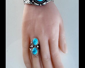 ナバホ族キングマンターコイズブレスレット、サテンスターリング