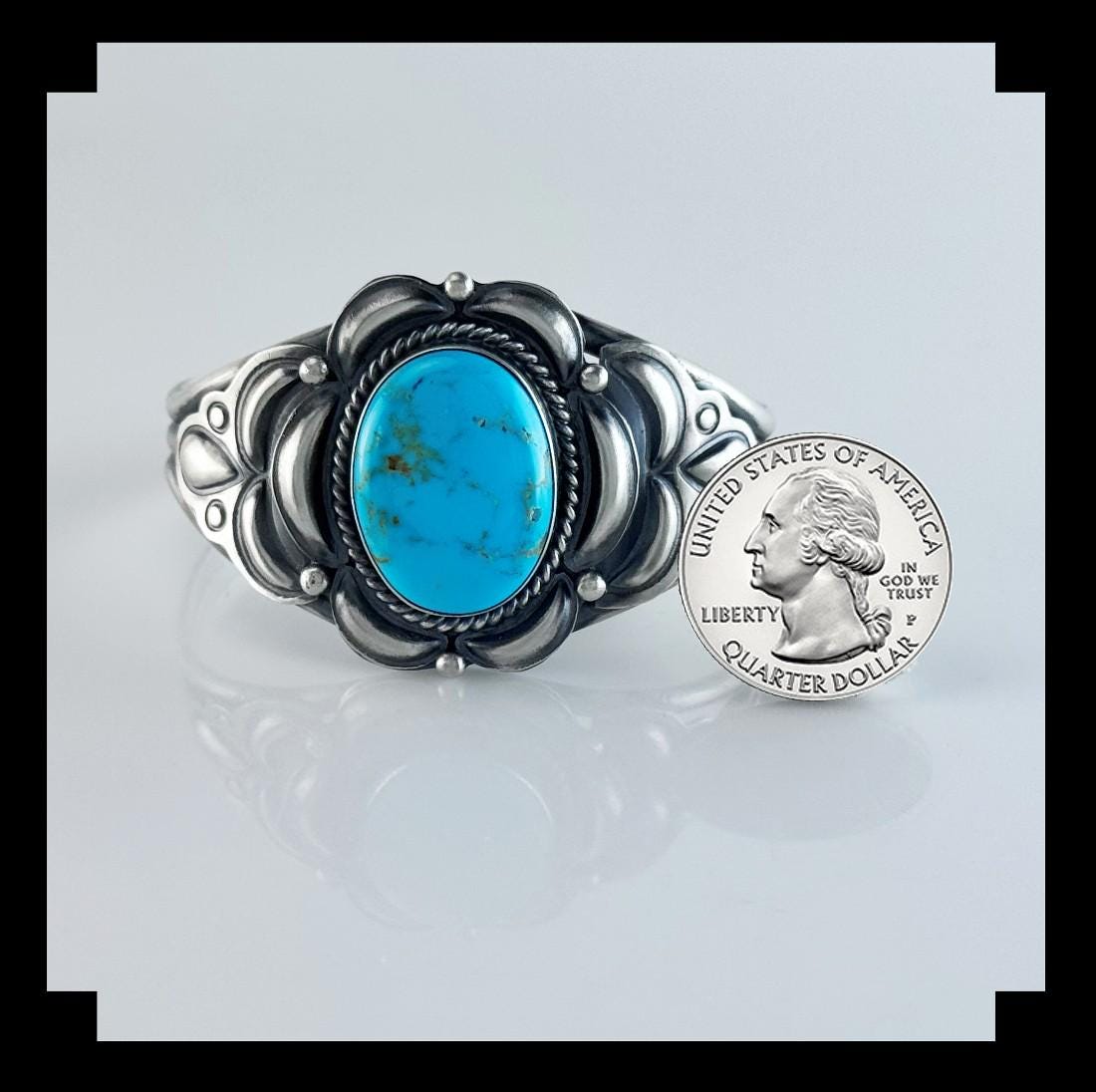 ナバホ族キングマンターコイズブレスレット、サテンスターリング