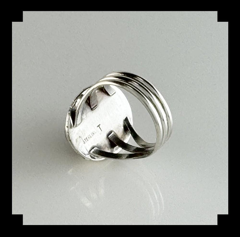 Handcrafted Sterling Silver and Purple Spiny Oyster Ring Sizes 7