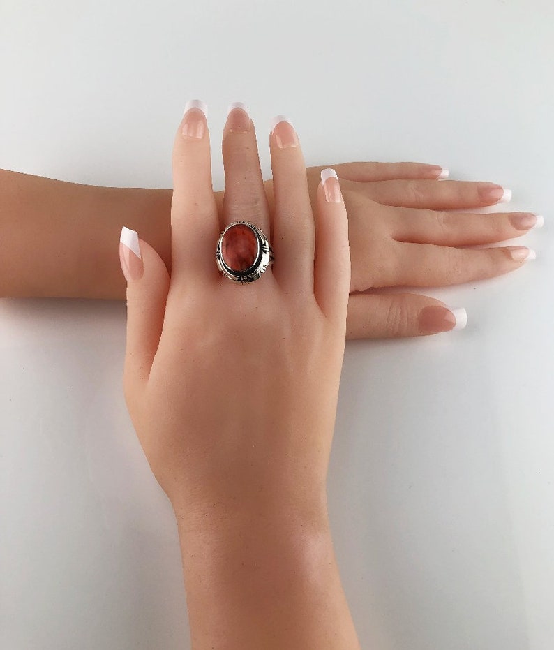 Navajo Sterling and Spiny Oyster Ring Size 10 14