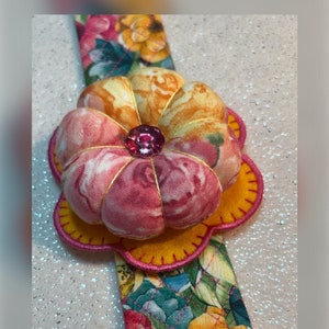 Wrist Pincushion - Pink and Yellow Roses Wrist pin cushion