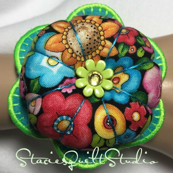 Flower Wrist Pin Cushion - Mary Sunflowers and Posies - Wrist pincushion