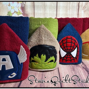 Kids Hooded Towels - Super Heros - Kids Bath Towel - Kids Beach, Pool Towel - Children&#39;s Peeker Towel