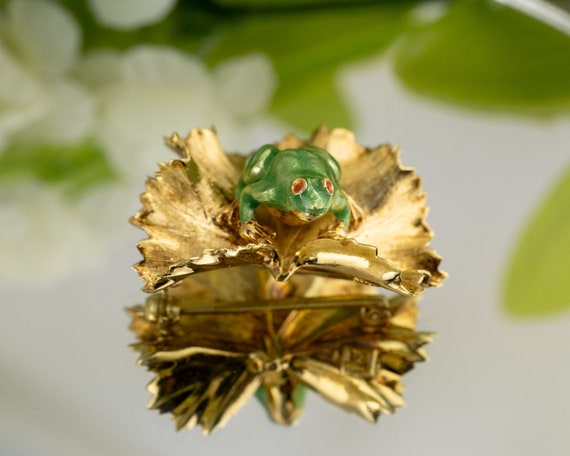 Frog and Lily Pad Brooch Pin in 14k Yellow Gold w… - image 6