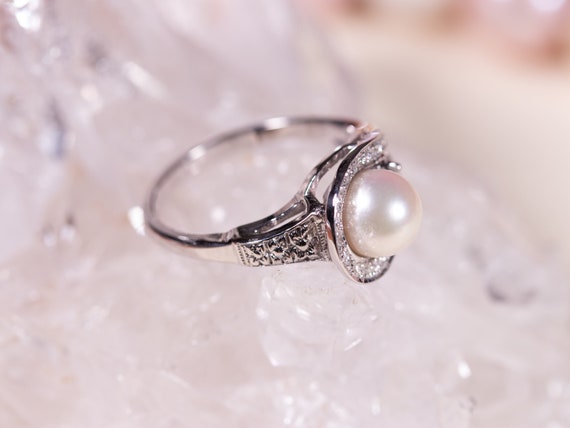 15 Pearl Engagement Rings For Timeless, Modern Day Bride - Bridals.PK