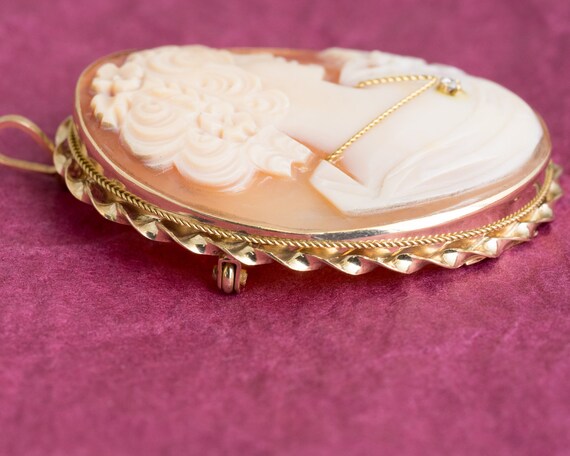 Lovely Cameo  Brooch with Twisted 14k Yellow Gold… - image 4